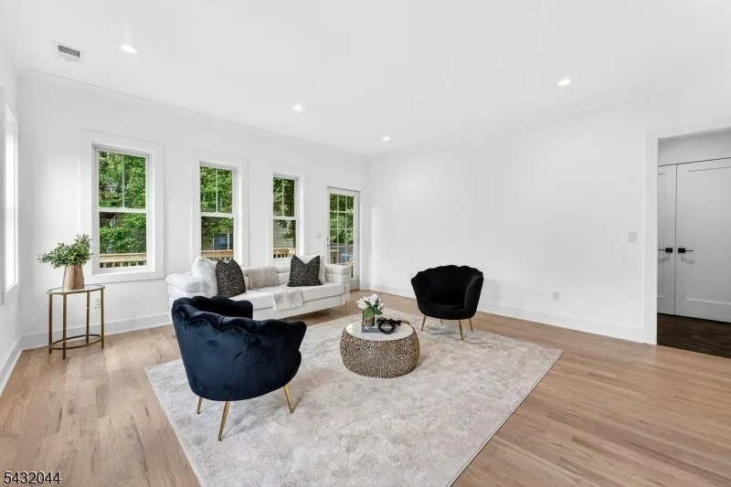 Photo of 301 Edgar Ave