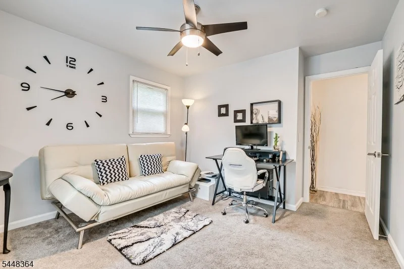 Photo of 737 W 8Th St