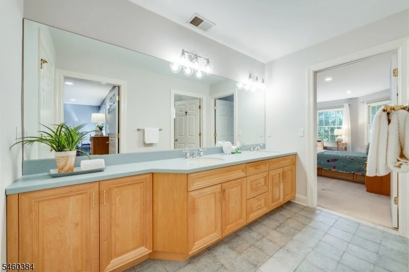 Photo of 16 Trinity Pl