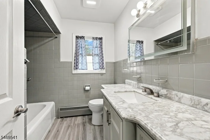 Photo of 3 Meadow Brook Rd