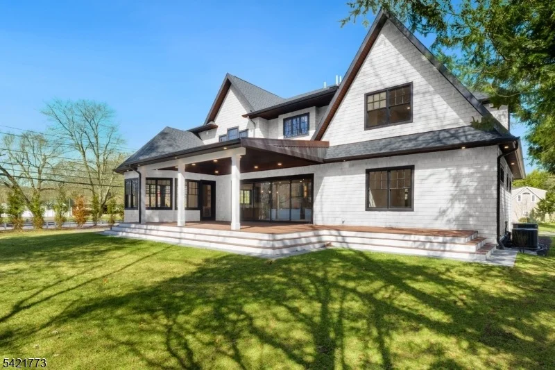 Photo of 803 Marshall Rd