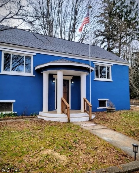 Photo of 246 Spring Hill Rd