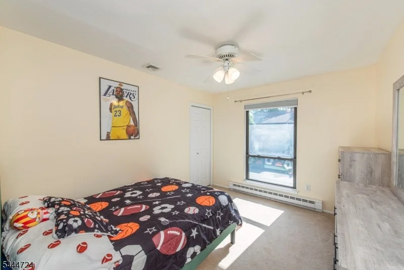 Photo of 1068 TREETOPS