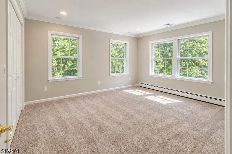 Photo of 14 Hidden Valley Dr