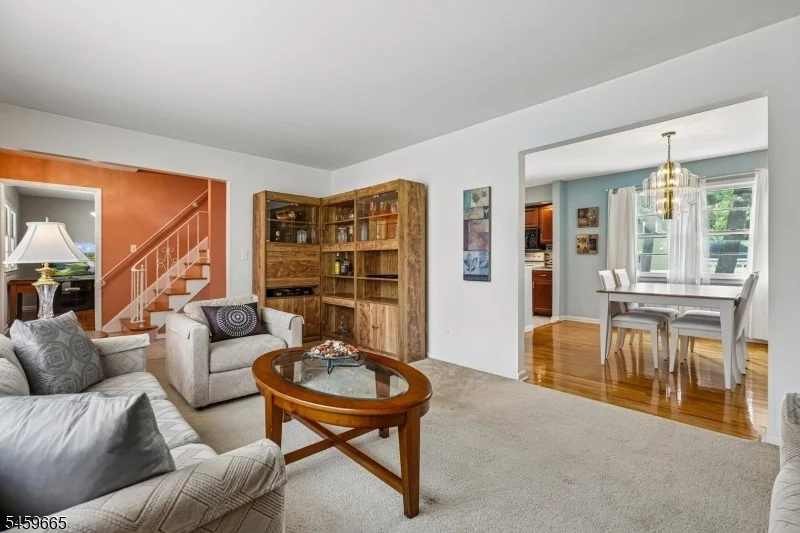Photo of 25 MANCHESTER DRIVE