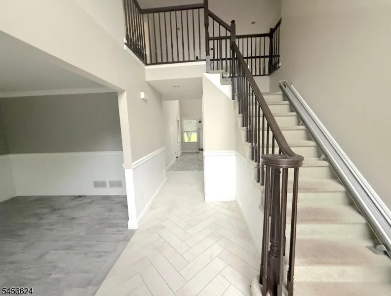 Photo of 33 Mcguire Dr