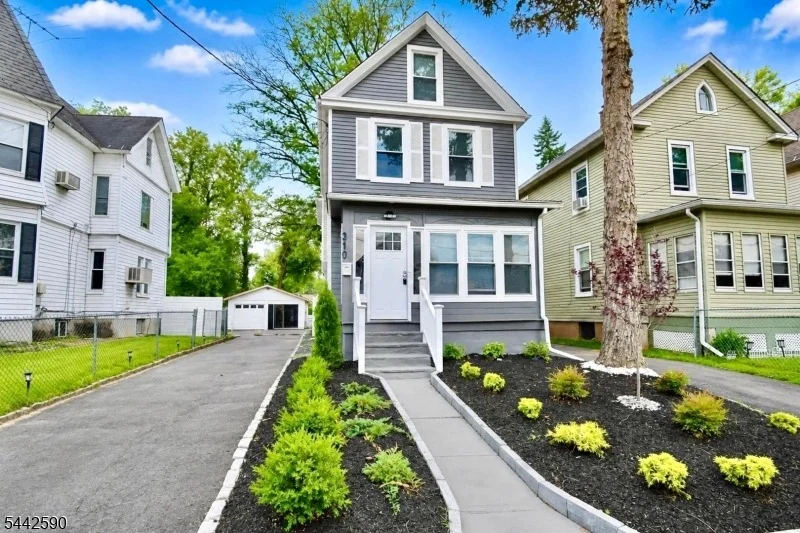 Photo of 310 Lyman Pl