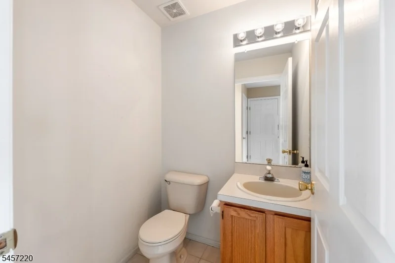 Photo of 4 Hawthorn Dr