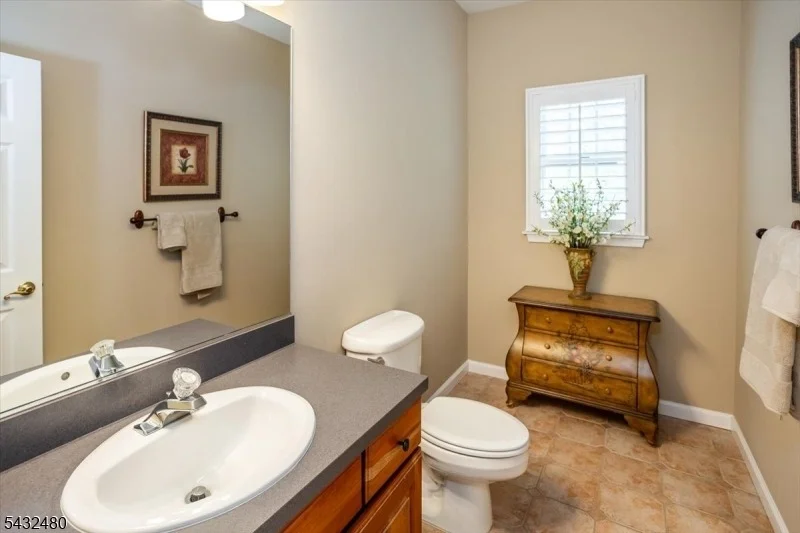 Photo of 9 Edgewood Ter