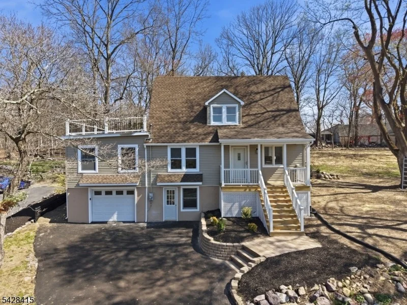 Photo of 4 Hillside Rd