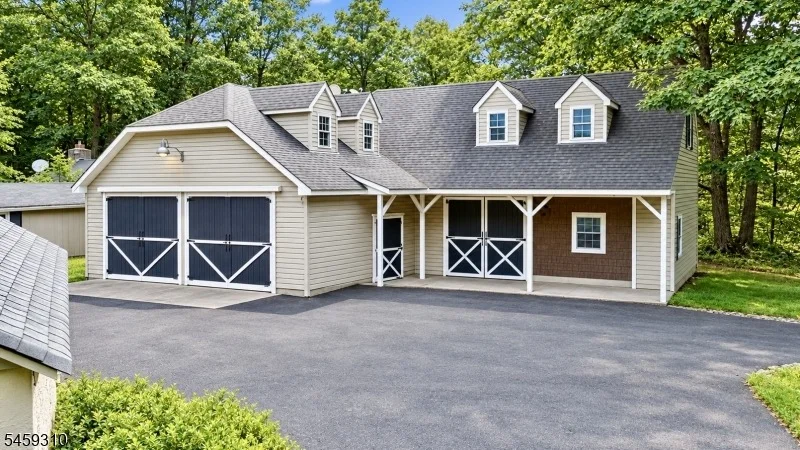 Photo of 389 Green Rd