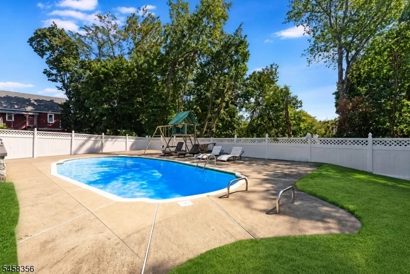 Photo of 64 Spring Valley Rd