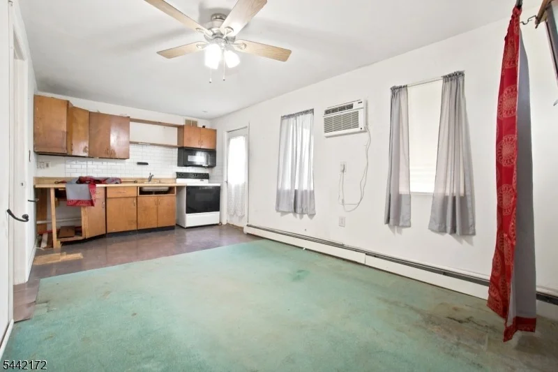 Photo of 175 Wertsville Rd