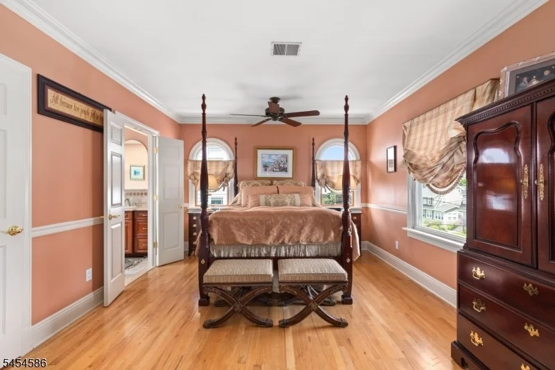 Photo of 252 Springfield Ave