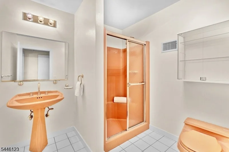 Photo of 30 Ellsworth Dr