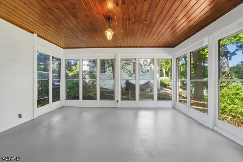 Photo of 260 Fairmount Ave