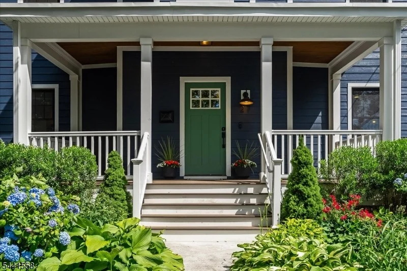 Photo of 27 Montclair Ave