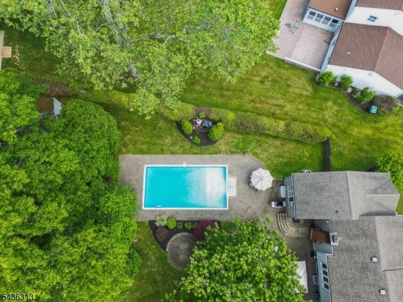 Photo of 18 Mary Ellen Dr