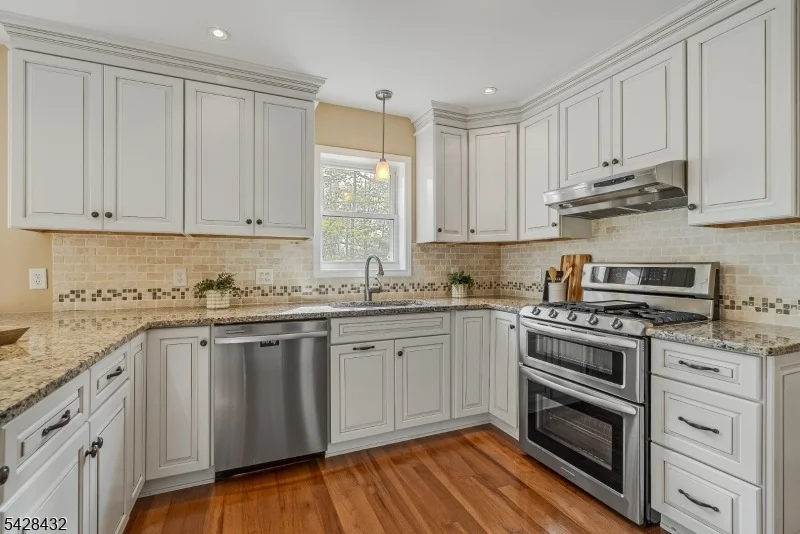 Photo of 109 Hillside Ave