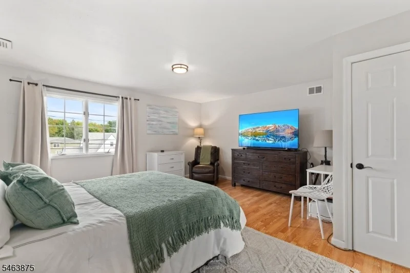 Photo of 86 Elm St