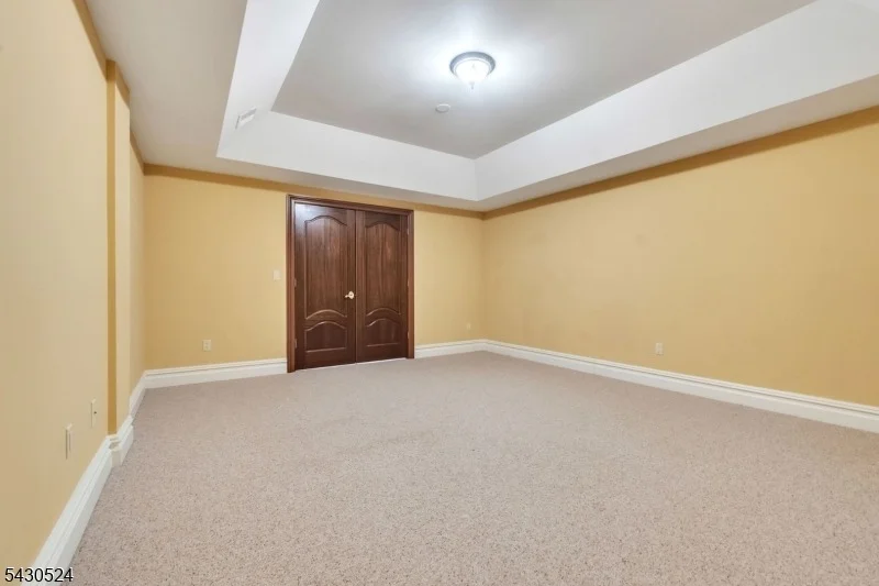 Photo of 37 Robbins Rd