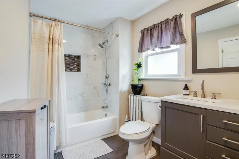 Photo of 13 Elm Dr