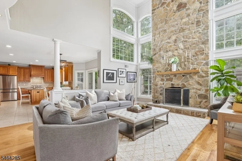 Photo of 5 Chesterfield Dr