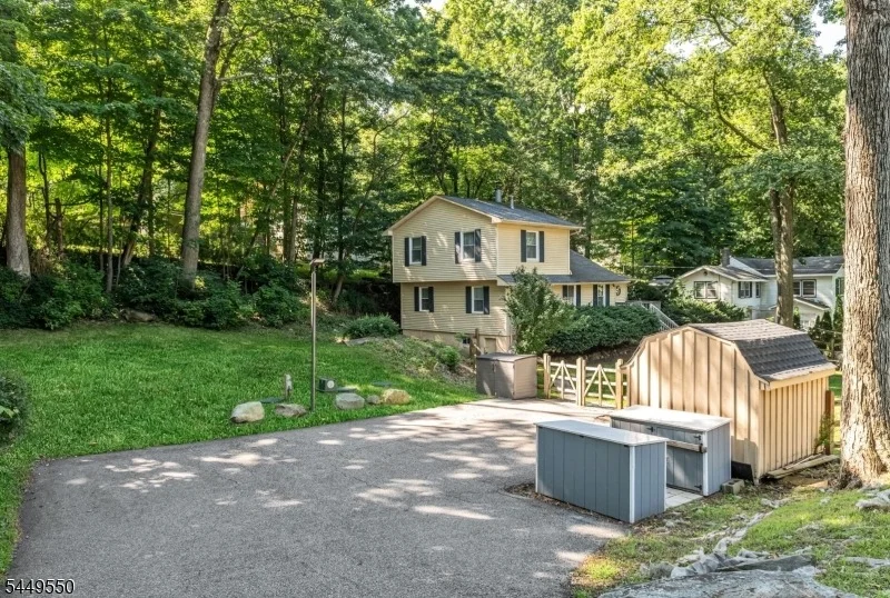 Photo of 48 Dunham Rd