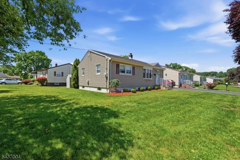 Photo of 29 Corsi Rd