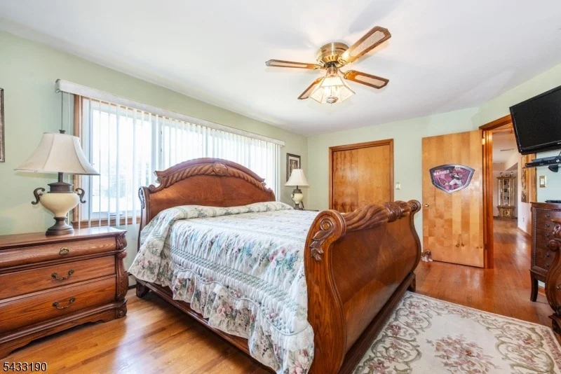Photo of 8 Carlos Dr