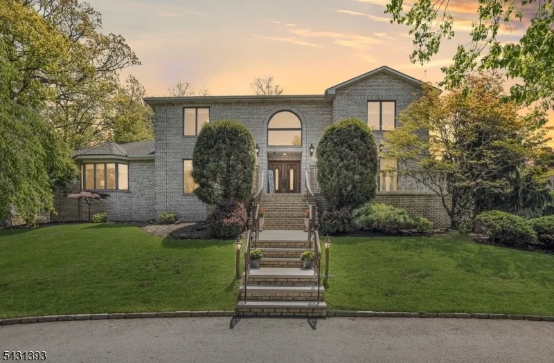 Photo of 70 Forest Hills Way