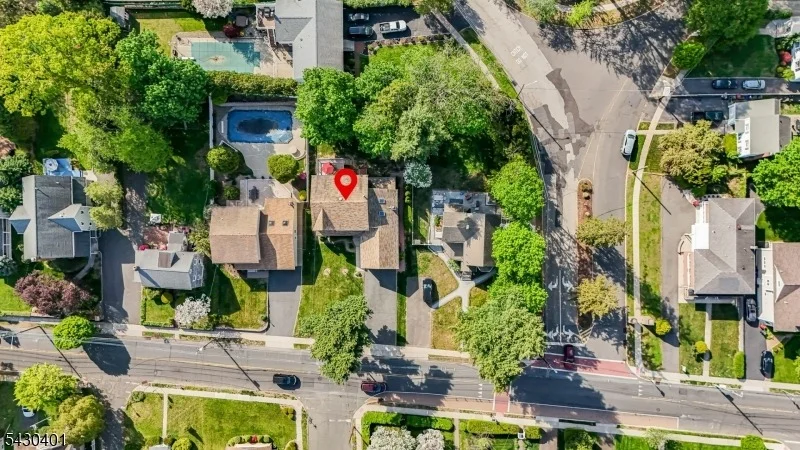 Photo of 621 Bloomfield Ave