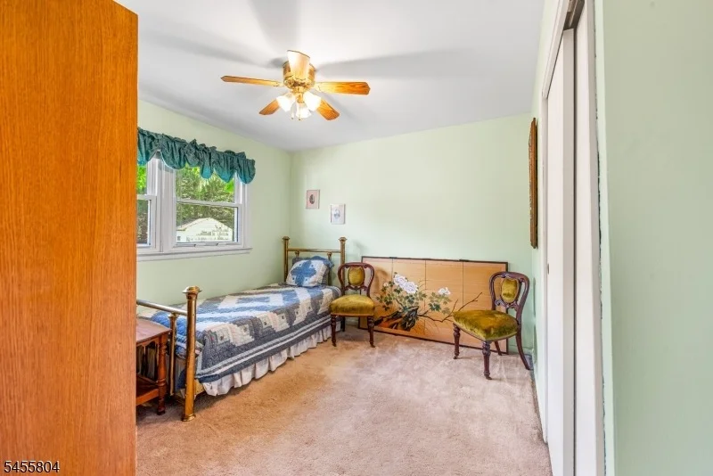 Photo of 39 Cornhollow Rd