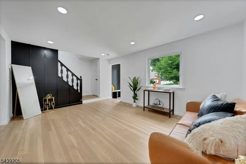 Photo of 12 Lerome Pl