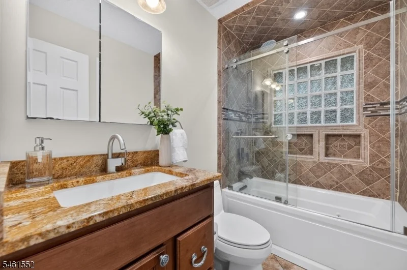 Photo of 25 Normandy Dr