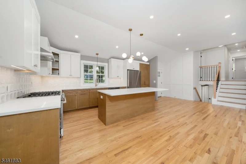 Photo of 157 Circle Dr