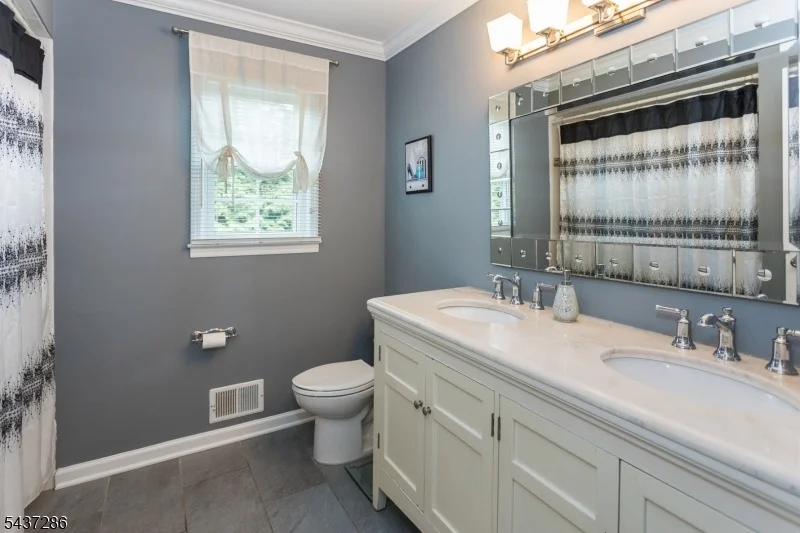 Photo of 1 Copperfield Way