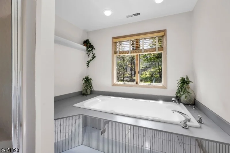 Photo of 70 Forest Hills Way
