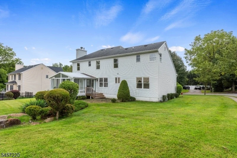 Photo of 4 Hawthorn Dr