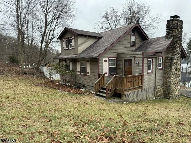 Photo of 13 Log Cabin Ter