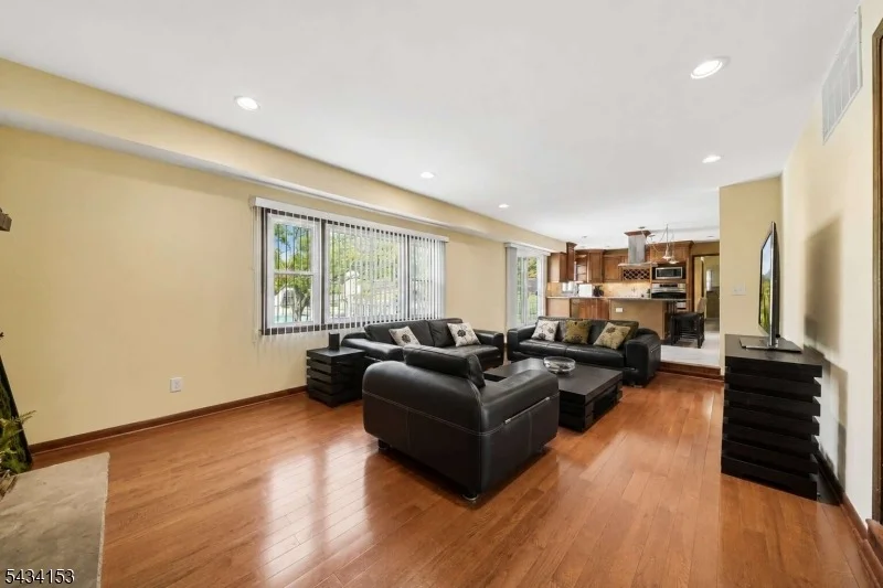 Photo of 1 Winchester Dr
