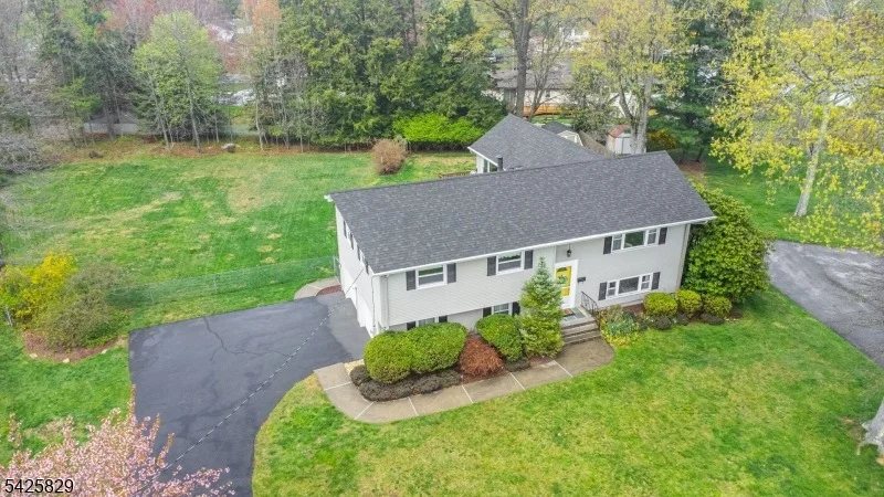 Photo of 12 Henry St