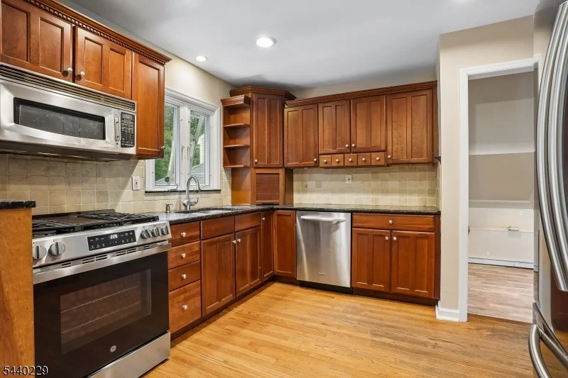 Photo of 63 Edgewood Dr