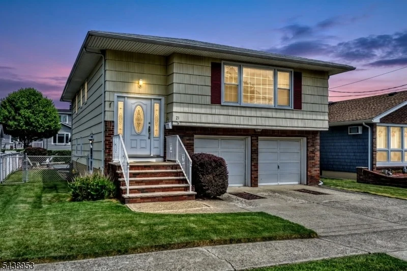 Photo of 23 Harrison Ave