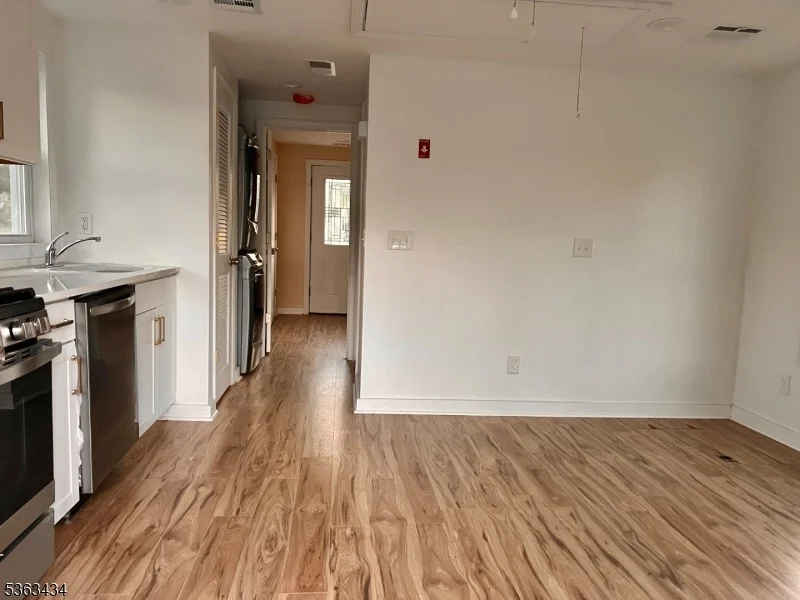 Photo of 7 River Rd