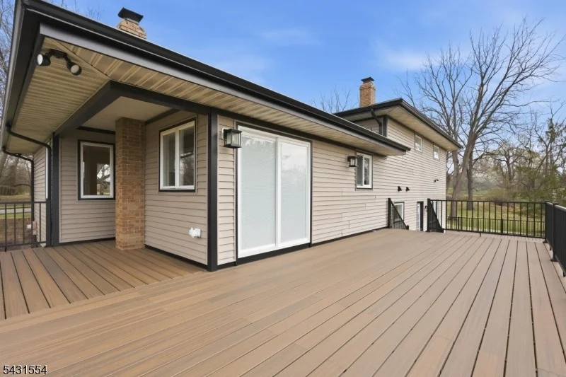 Photo of 16 SCHAAF ROAD