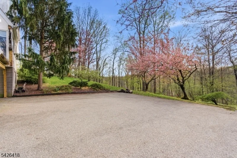 Photo of 72 Washington Valley Rd