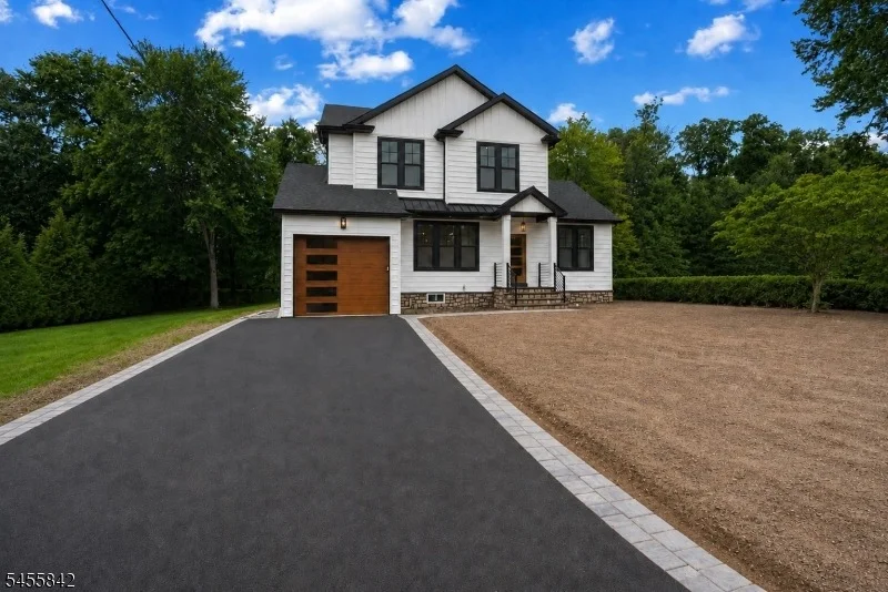 Photo of 41 Lefke Ln