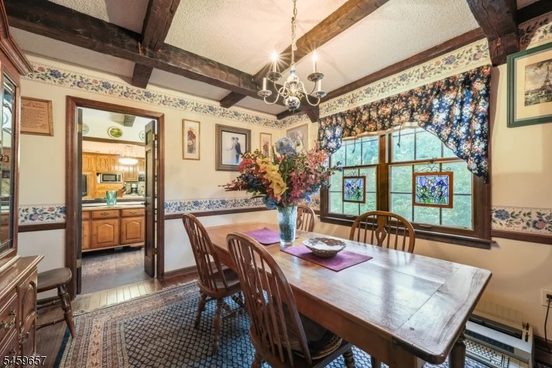 Photo of 44 Chestnut Rd