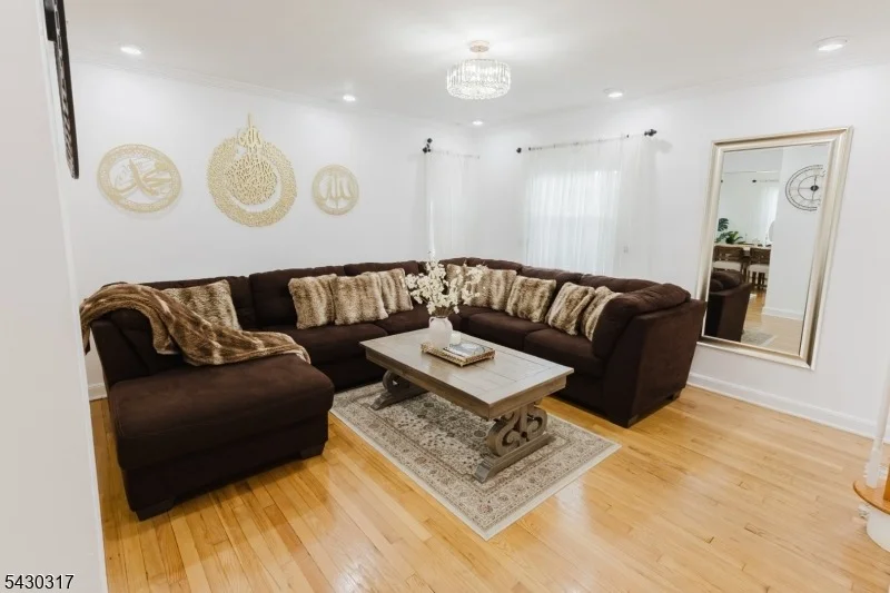 Photo of 382 Martin Rd